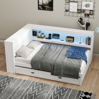 Lit de jour en bois avec tablettes de rangement, USB, DEL et lit gigogne