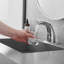 Robinet de lavabo de salle de bain automatique à arche basse sans contact avec plaque de pont et drain escamotable automatique en chrome poli