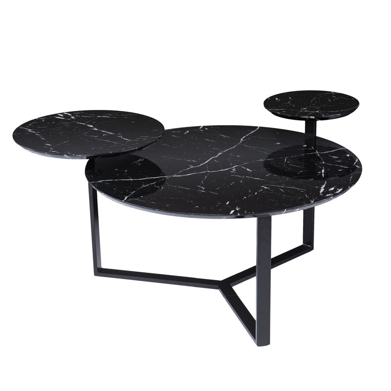Table basse à 3 pieds