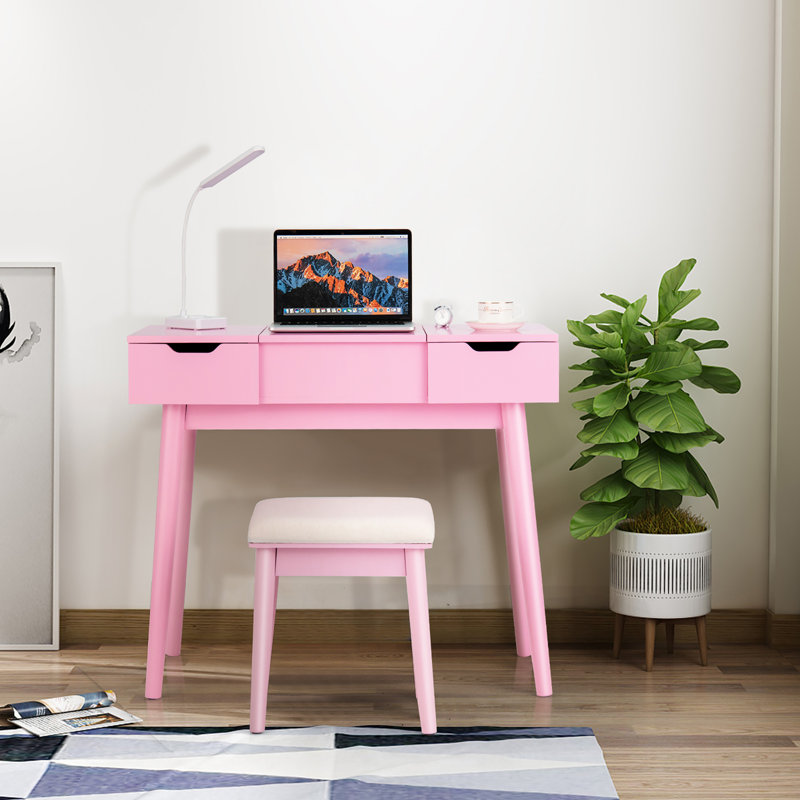 Vanity, Pink