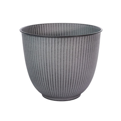 Pot à fleurs en acier