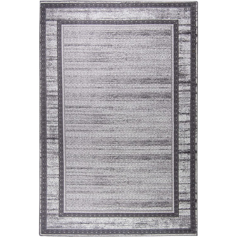 Rectangle Evelin Machine Tufted Area Rug