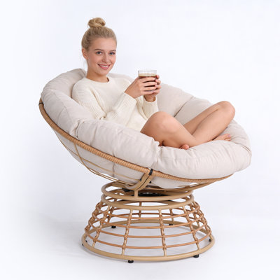 Chaise longue pivotante ronde en osier de 43 po à 360 ° avec coussin épais