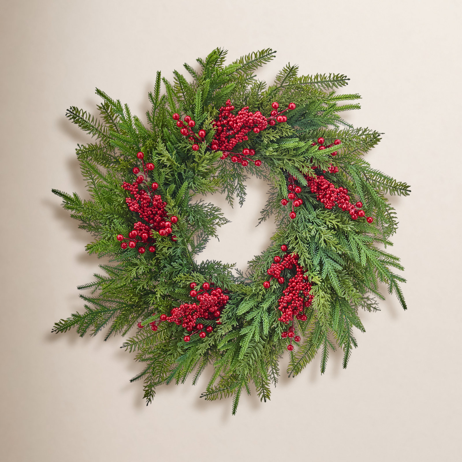 24" Natural Touch With Berry Wreath, 24"