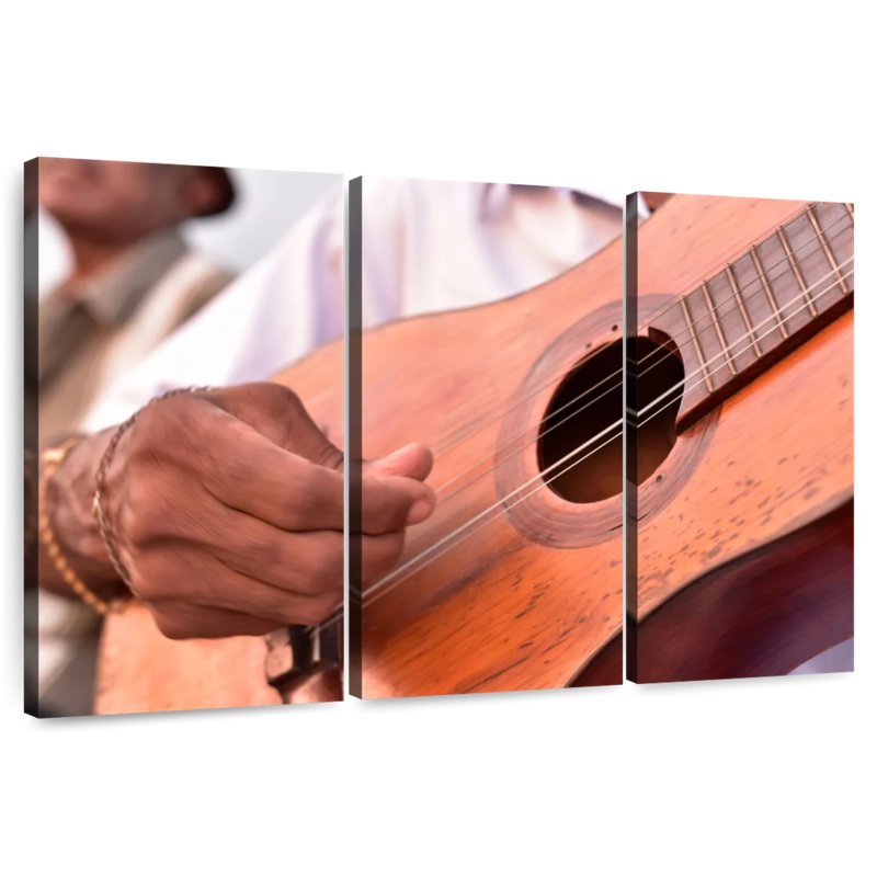 Guitare Abarca Cuban Tres, H 36 po x l 57 po