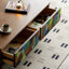 Table basse de style français.
