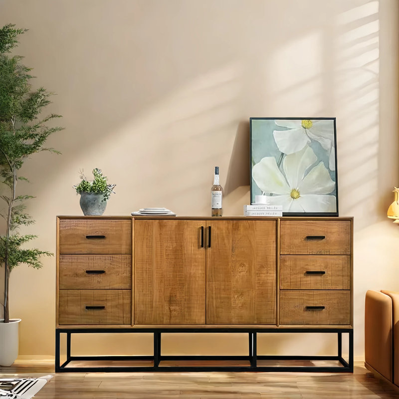 Buffet en bois massif de style industriel