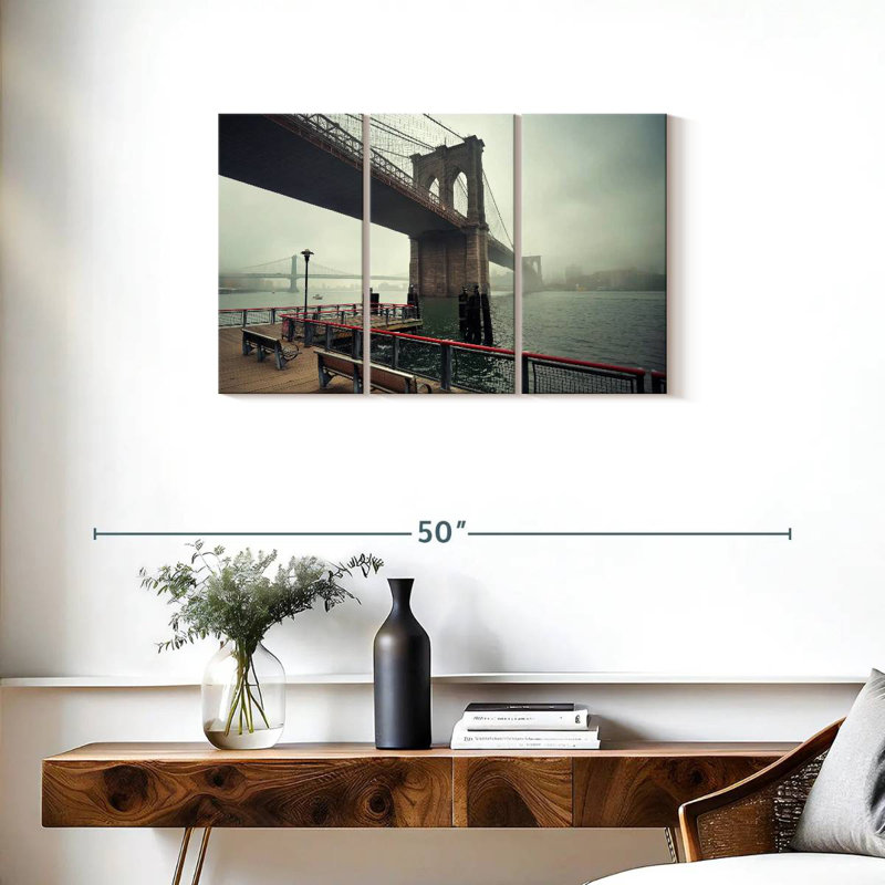Lilie NYC Bridge, 20" H x 33" W