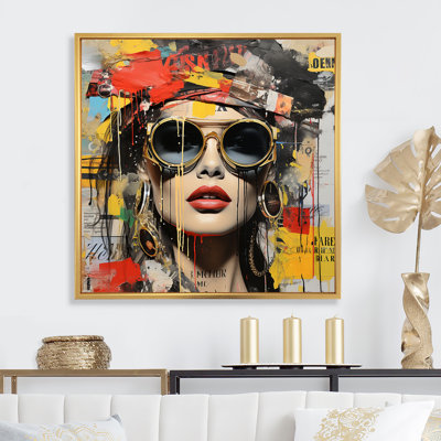 «Red Grunge Woman Collage V», art mural Pop