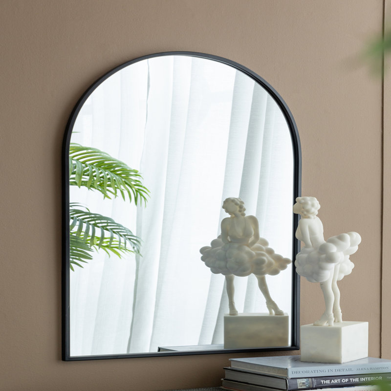 Miroir arqué 24 "x 36" avec cadre en métal