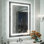 Miroir de salle de bain / meuble-lavabo à cadre en verre trempé à DEL certifié anti-buée Wayfair Basics®