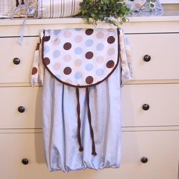 Empileur de couches pour lit de bébé Ash