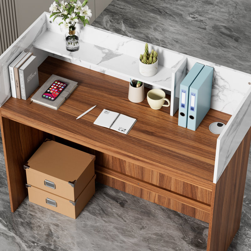 Bureau de réception l 47,6 po