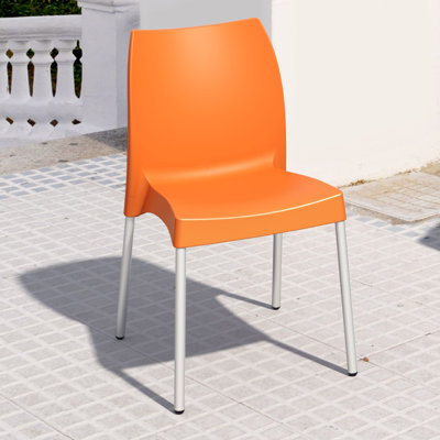 Chaise d'appoint empilable Goguen