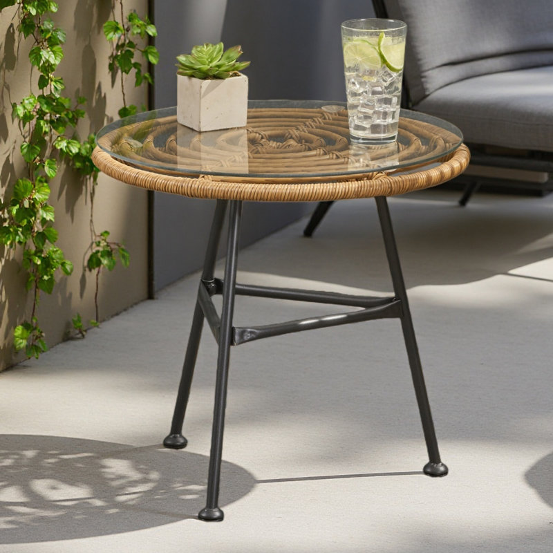 Table d'appoint en faux rotin Orlando