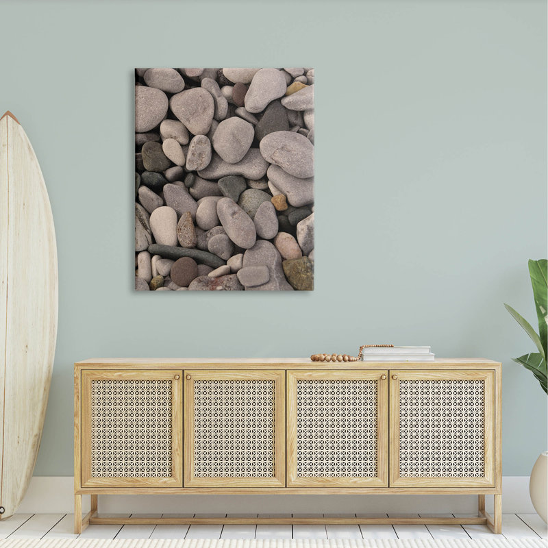 «Divers Beach Pebbles Composition Floater» par Lil 'Rue, H 48 po x l 36 po x P 1,5 po, Toile tendue