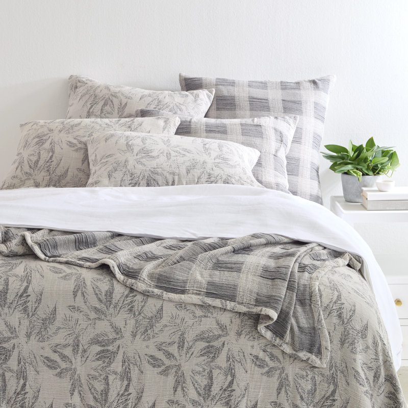 Theodore Matelasse Coverlet, Full/Queen Coverlet