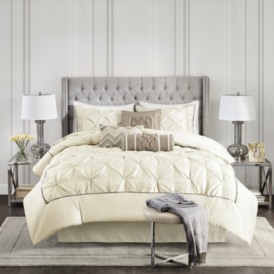 Queen 7 Comforter - Exquisite Design With Comforter, Shams, Decorative Pillows, Bed Skirt 7 Piece Charming Tufting