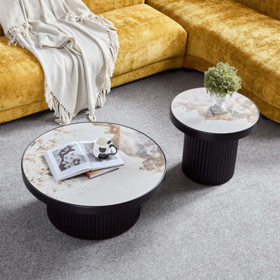 Ensemble de 2 tables basses rondes en pierre frittée, élégantes et durables pour les salons et les appartements modernes