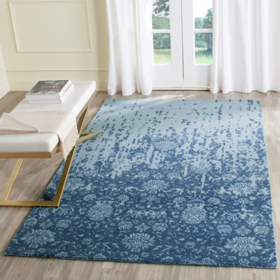 Ellicottville Restoration Vintage Hand Tufted Wool Floral Rug