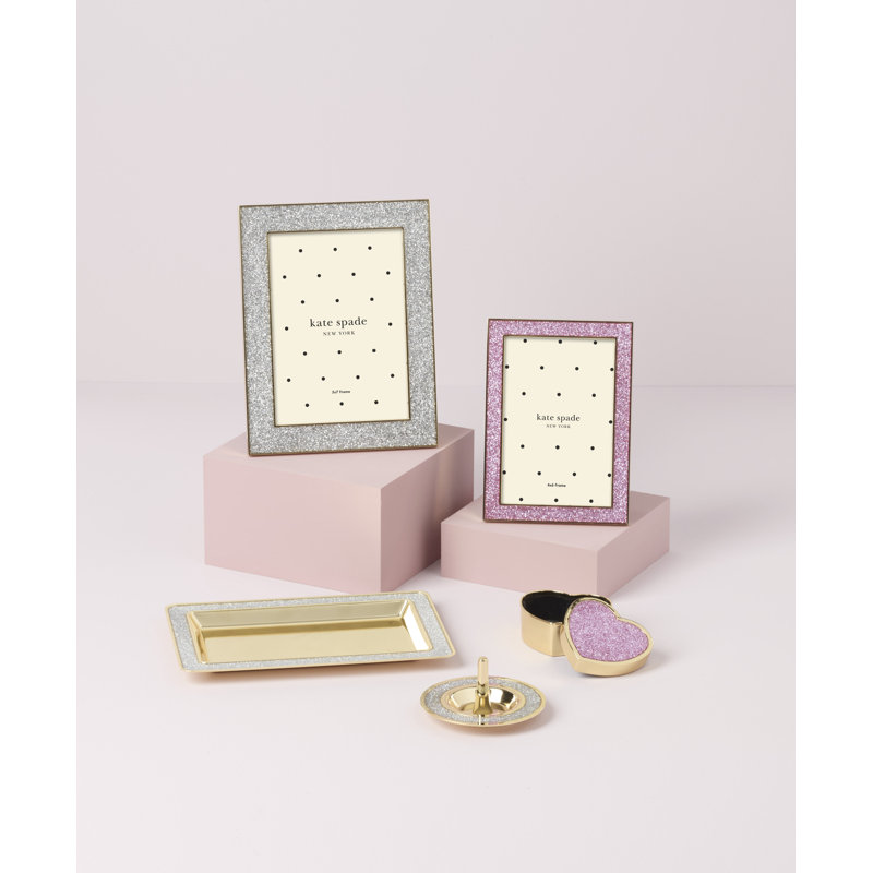 Sitting Pretty Pink Glitter Heart Box