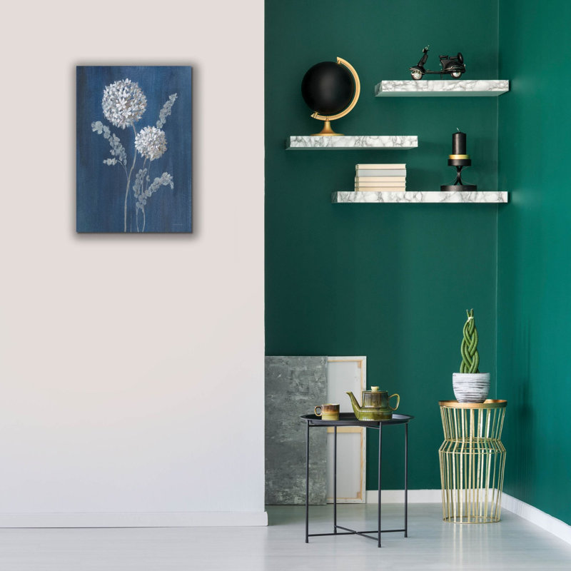 «Airy Blooms 2 Dark Blue» par Danhui Nai, art mural sur toile, H 26 po x l 18 po