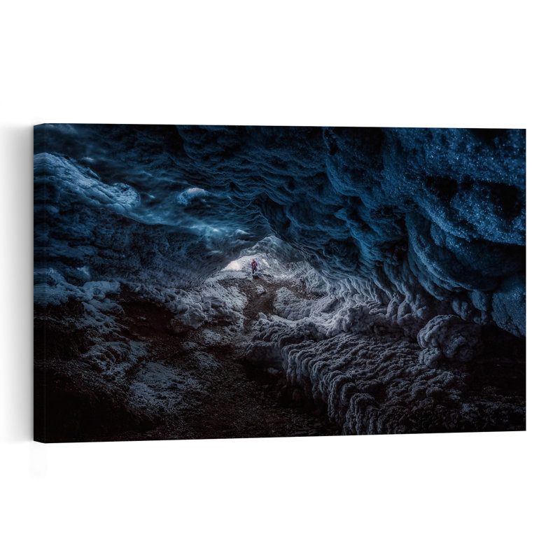 Explorateur de grottes de glace bleue - Paysage d'hiver abstrait et dramatique, H 16 po x l 24 po