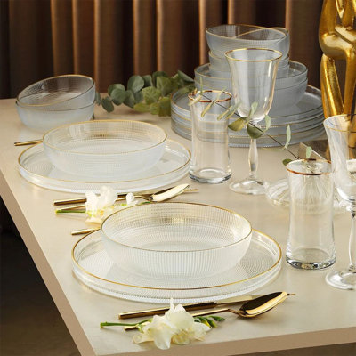 Service de table élégant 18 pièces, 100% verre, transparent avec accents dorés | Comprend 6 assiettes de service (11,0 x 11,0 pouces), 6 assiettes (7,9 x 7,9 pouces), 6 bols (5,5 x 5,5 pouces) | Parfait pour les repas et les réceptions formels
