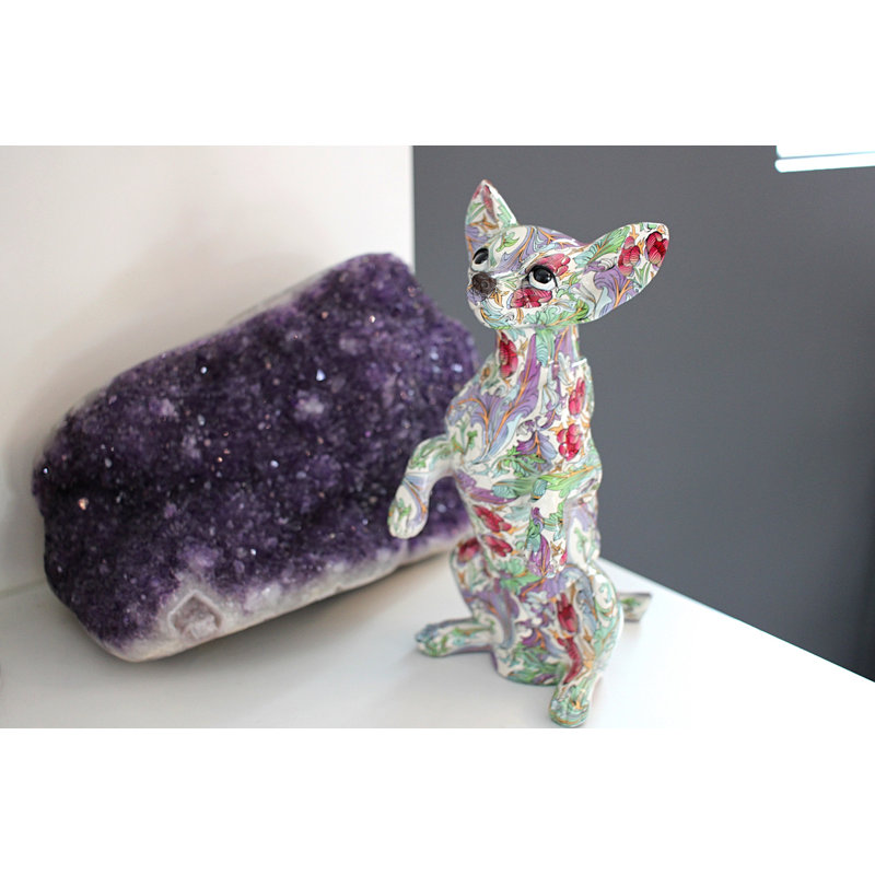 Chihuahua à fleurs rétro Red Barrel Studio® Plus