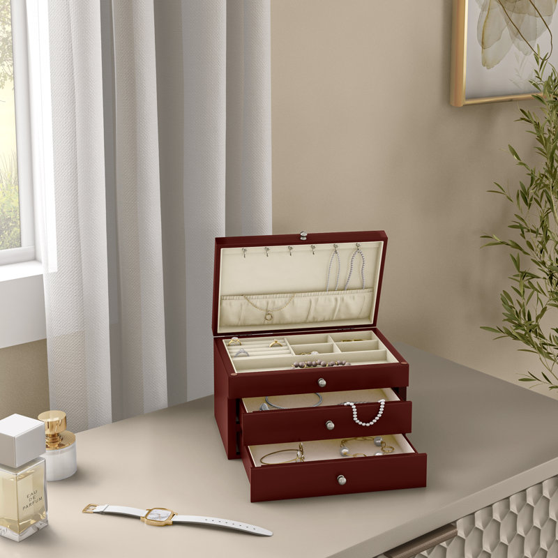 Boîte à bijoux, Noyer