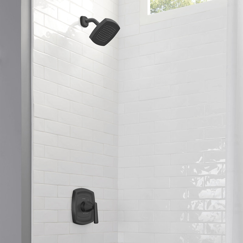 Ensemble de garniture de douche avec pomme de douche American Standard Edgemere 1,8 gal / min, Noir mat