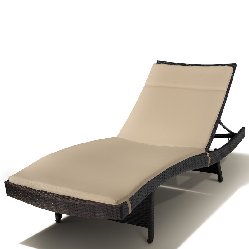 Chaise méridienne réglable avec coussins beiges Ullman