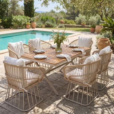 Ensemble repas d'extérieur 7 pièces - Table rectangulaire en bois de teck + 6 chaises en osier avec coussins, structure en acier beige, finition teck, parfait pour la terrasse, le patio ou le jardin