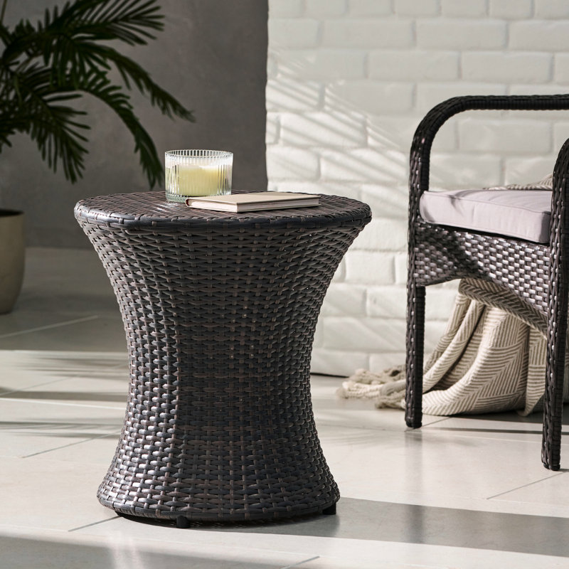 Stylish Grey Table - & Aluminum, 19.69" D Outdoor Side , H, Gray