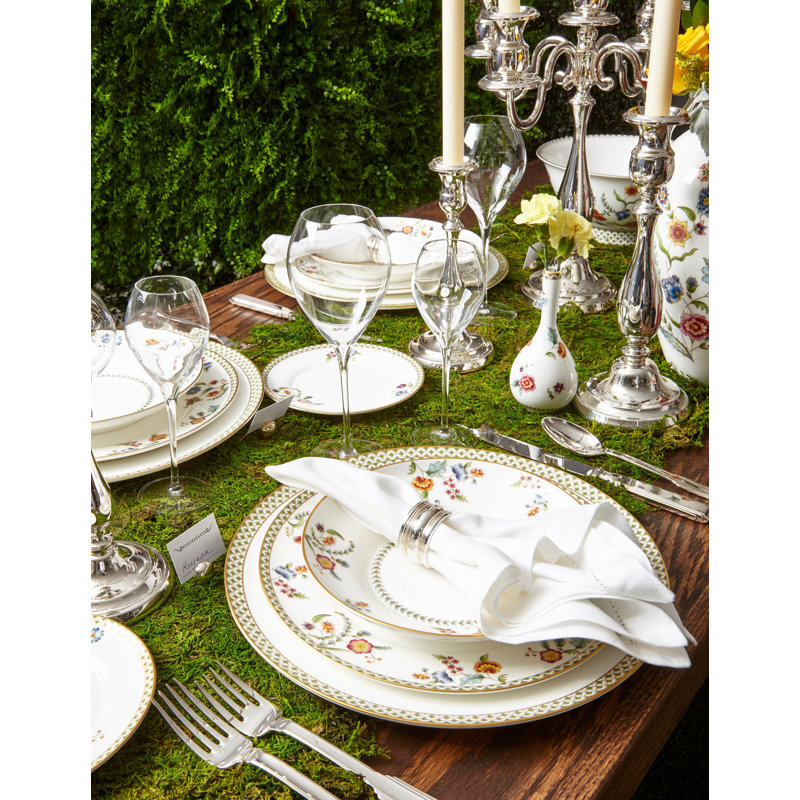 Gione Bone China Table Vase