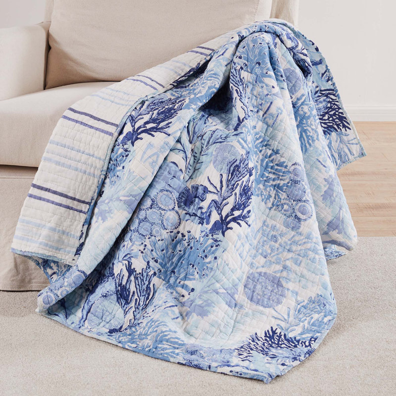 Reef Dream Quilted Throw