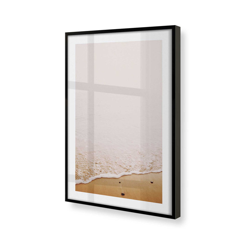 «Gentle Beach Tides», impression roulée, H 21 po x l 17 po x P 1,25 po, Cadre noir satiné