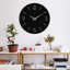 Horloge murale élégante en métal 18,9 po x 18,9 po | Fabrication 100% métal, épaisseur: 0,05 pouce | Nécessite 1 pile AA (non incluse) | Parfait pour les décors modernes et les espaces de vie