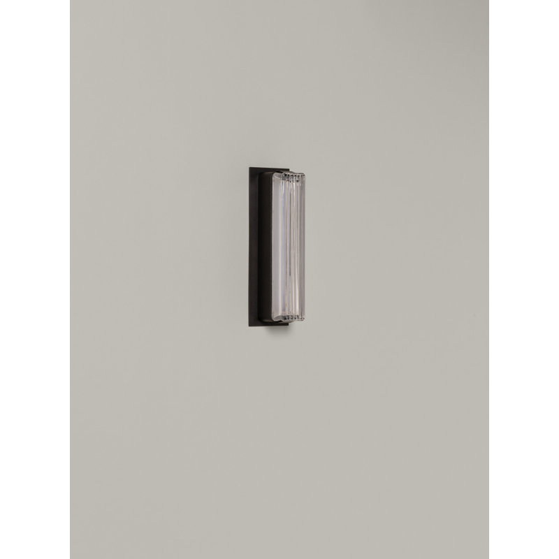 Estadio Singular, Texturized Black