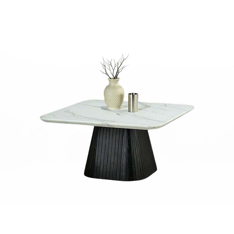 Table basse carrée de style contemporain