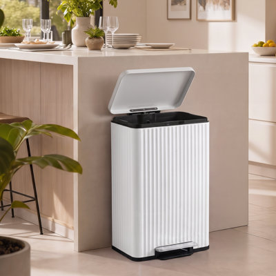 Poubelle de cuisine 13 gallons avec couvercle