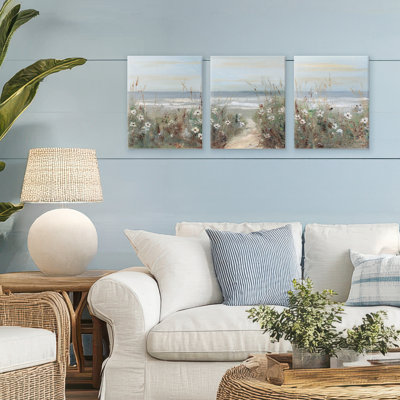 Ensemble de 3 toiles Wildflower Coastline Landscape, design par Sally Swatland