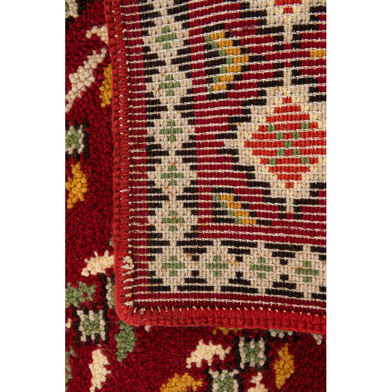 Iraheta Red Rug