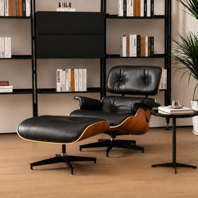Chaise longue pivotante en cuir Mid-Century avec repose-pieds, coque en bois massif et base en aluminium pour le salon et le bureau