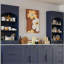 Armoire de cuisine de 83,7 pouces de hauteur, grande huche de cuisine moderne avec plateau en faux marbre, armoire de présentation avec 5 tiroirs de rangement et tablette réglable