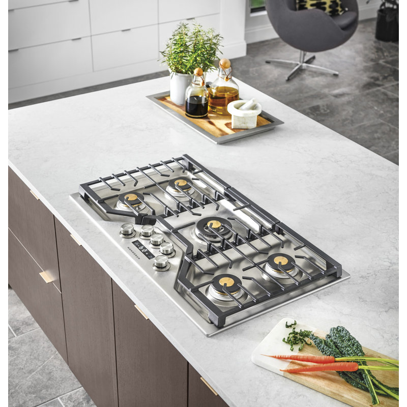 Monogram 36" Deep-Recessed Gas Cooktop