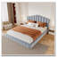 Grand lit tapissier à plancher en velours