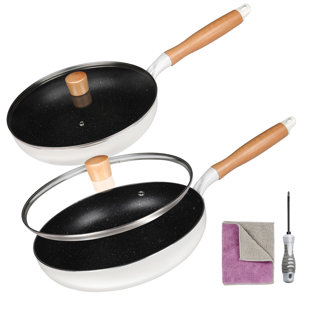 Natural Elements Cookware 1.5 Qt 1 Spout Pot Wooden Handles and Lid