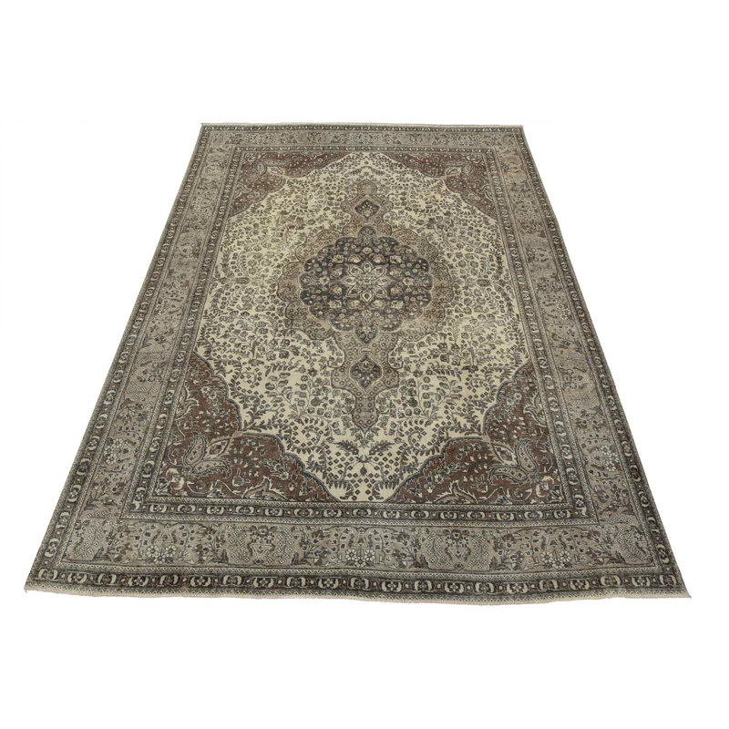 Tapis ivoire vieilli en laine vieilli 9 pi 11 po x 12 pi 9 po Tabriz