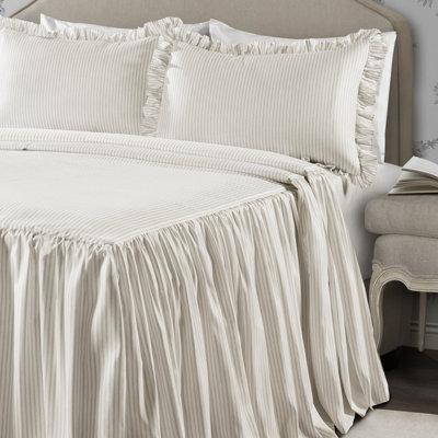 Reyna Microfiber Reversible 3 Piece Bedspread Set